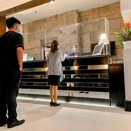 The B Hotel Alabang Muntinlupa City Luaran gambar