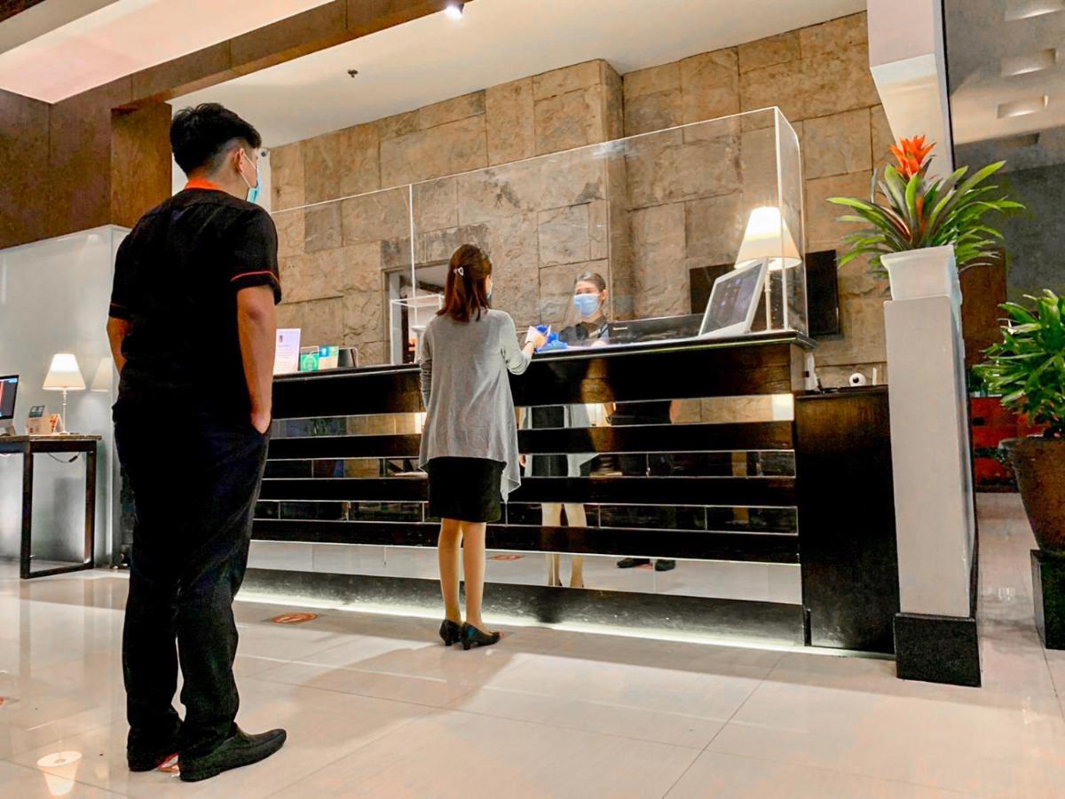 The B Hotel Alabang Muntinlupa City Luaran gambar