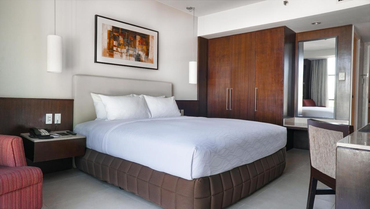 The B Hotel Alabang Muntinlupa City Luaran gambar