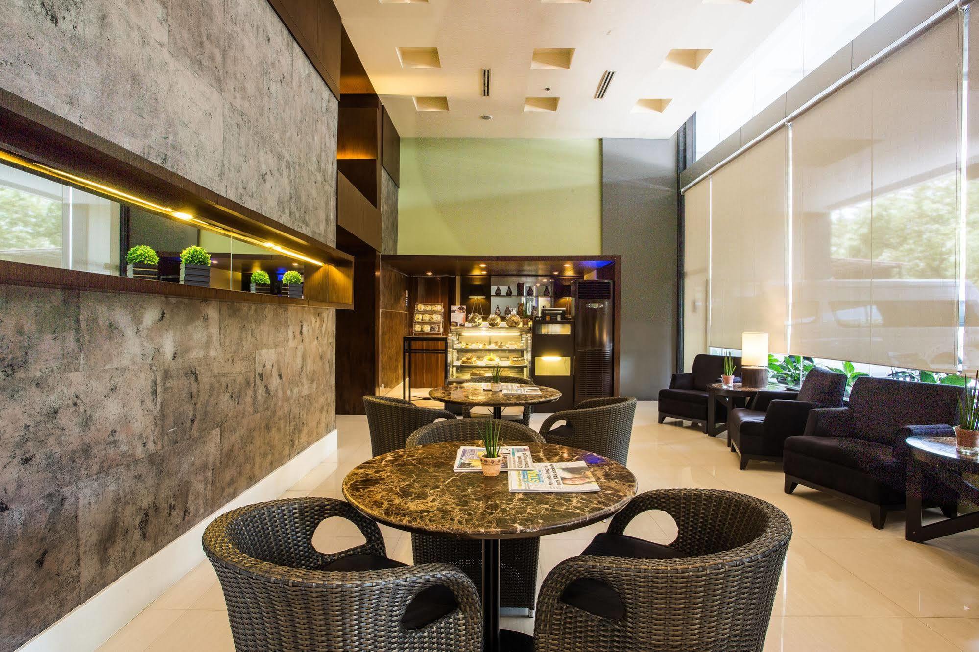 The B Hotel Alabang Muntinlupa City Luaran gambar